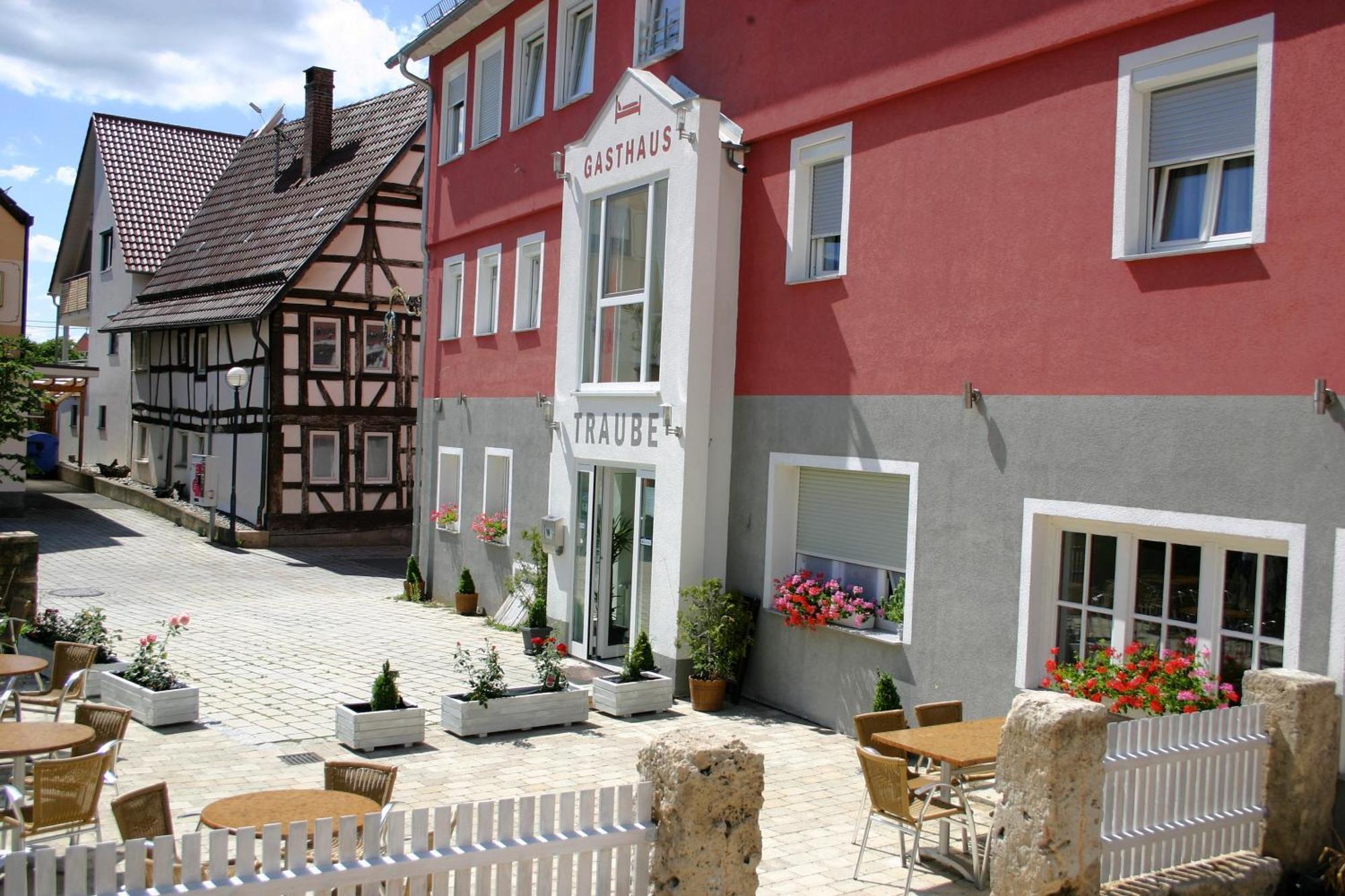 Gasthaus Traube Dettingen an der Erms Exterior photo